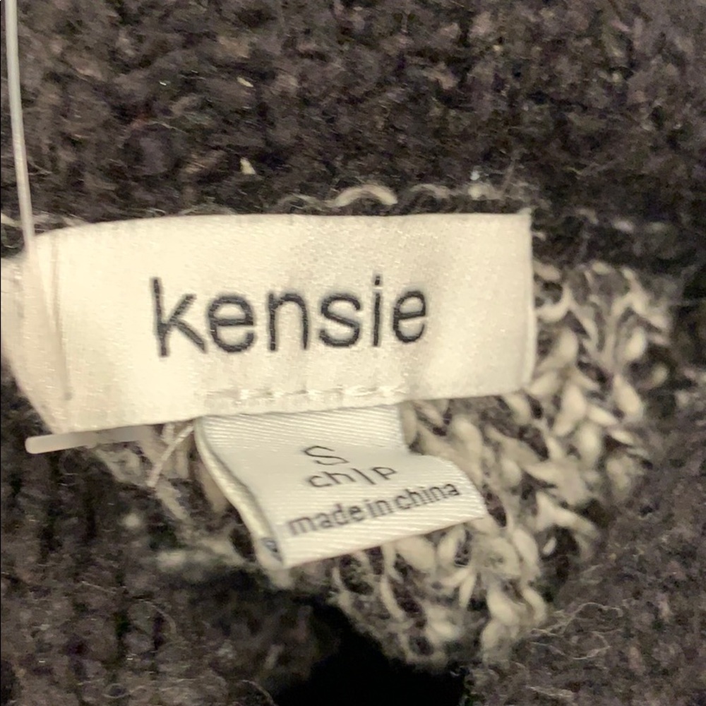 Kensie - Picture 3 of 4